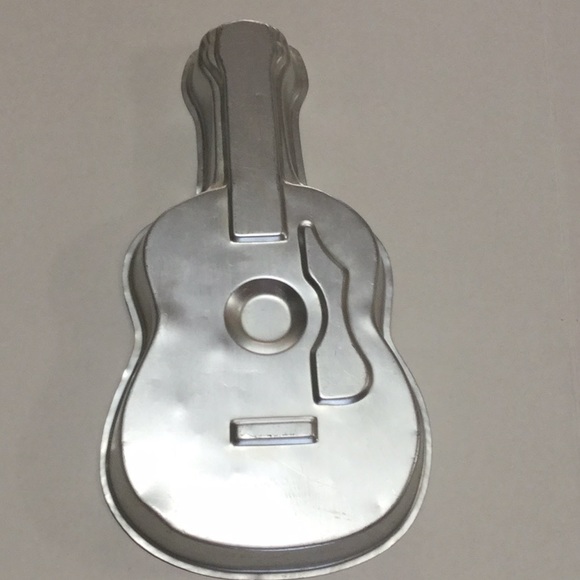 Wilton Pan #502-933 1977 Guitar #4 - Picture 1 of 2